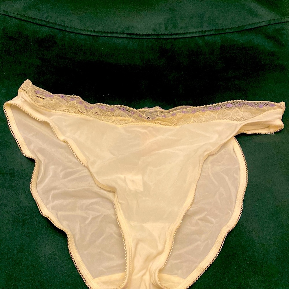 Eres matte Jersey white underwear with lace trim